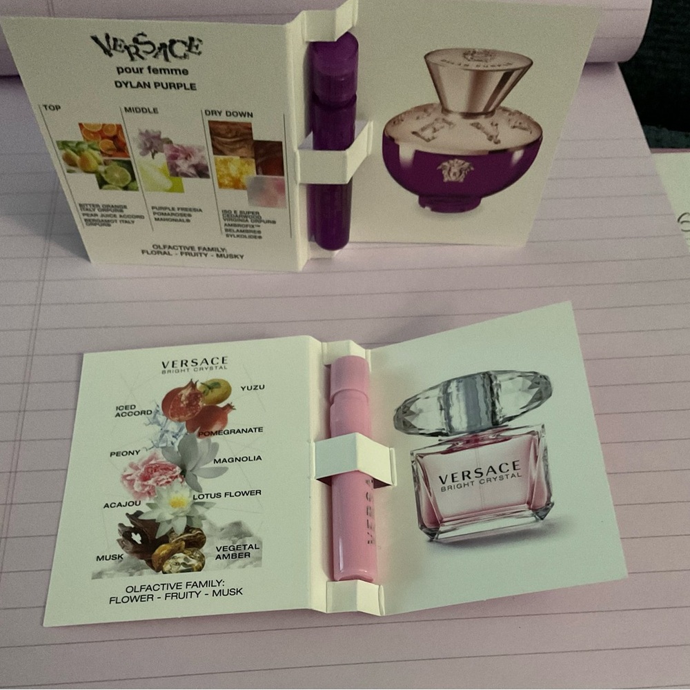 SCENTS EAU DU VERSACE